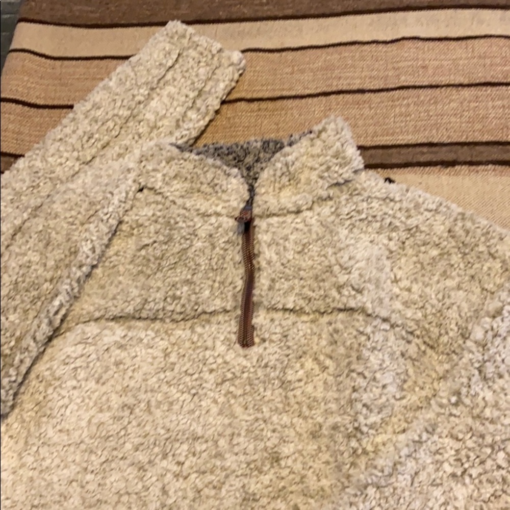 True Grit pullover. Size small (men’s).